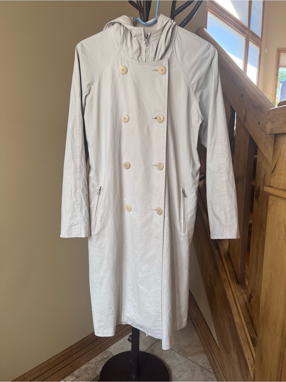 Women's Double-Breasted Hooded  Tench Raincoat in Off white /Light Cream Size 6